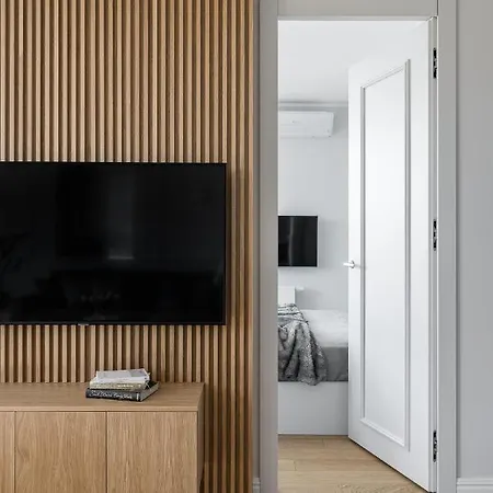 White Superior By Oneapartments Gdansk Exterior photo